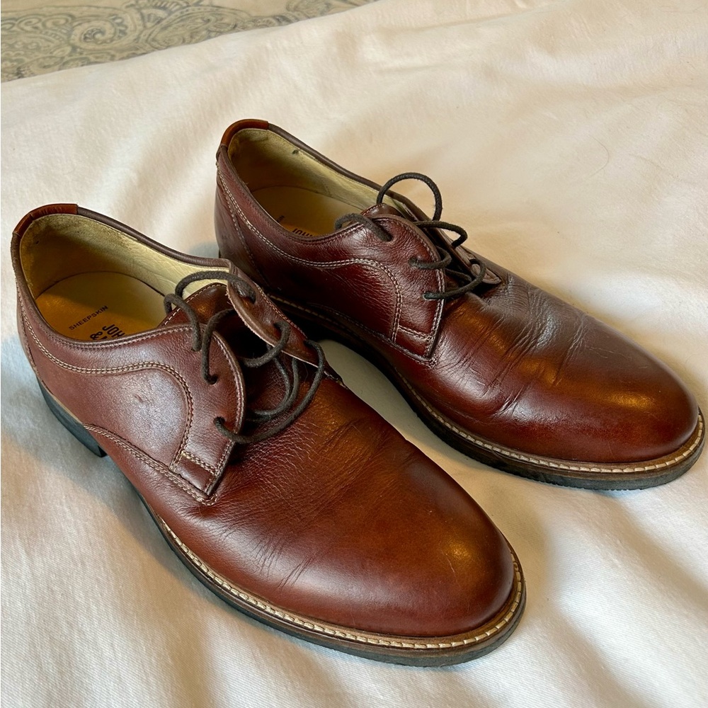 Johnston & Murphy Rich Brown Leather Oxfords